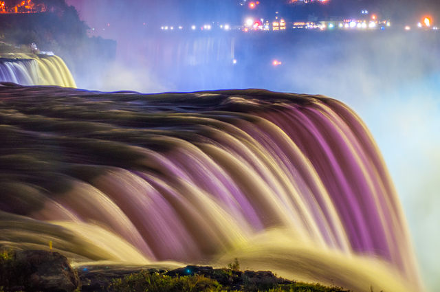 Niagara Falls Niagarské vodopády