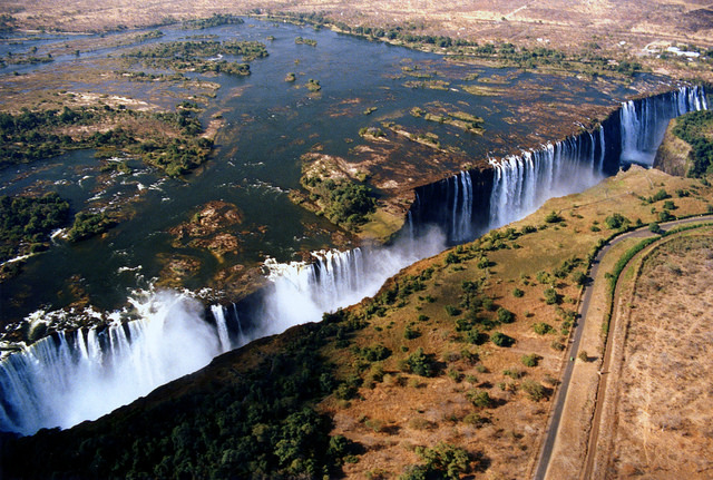 Victoria Falls Viktóriine vodopády