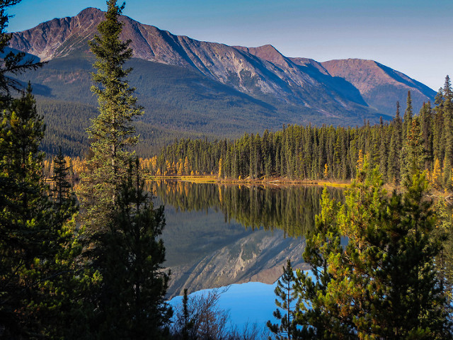 Nahanni Range Road