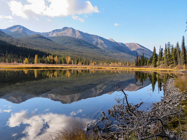 Nahanni Range Road