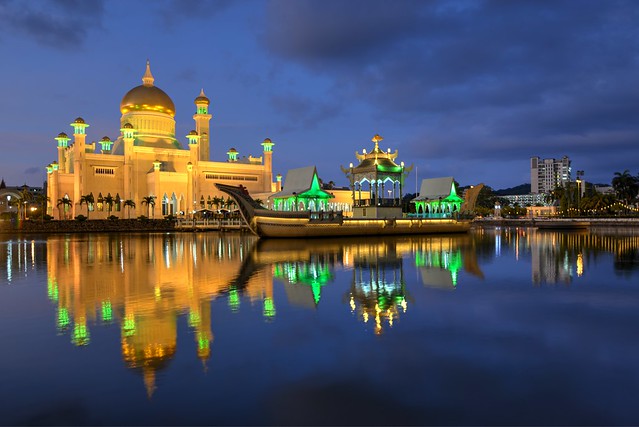 Sultan Omar Ali Saifuddien Mosque